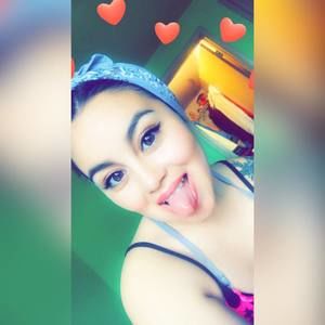 Meet your Posher, Adamaris